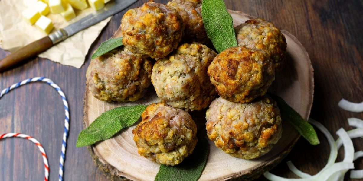 Sage and Buttered Onion Meat Stuffing